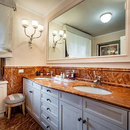 Yd Penthouse Breathtaking Views Over Ponte Vecchio Διαμέρισμα