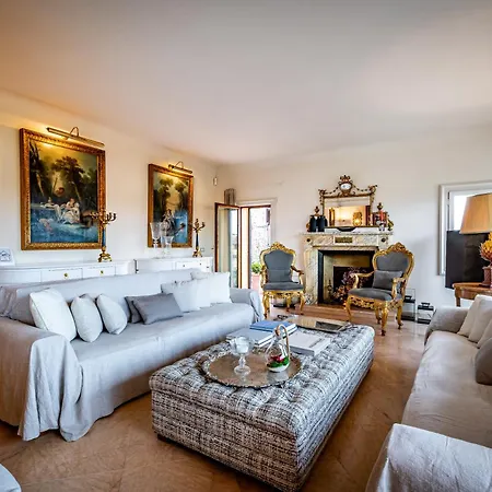 Yd Penthouse Breathtaking Views Over Ponte Vecchio Lägenhet *